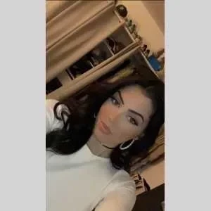 Manon, babysitter à Douchy Montcorbon