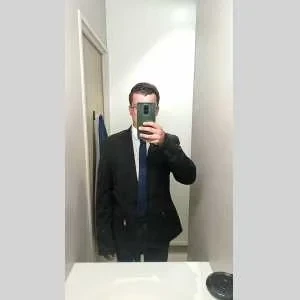 Enzo, babysitter à Freigne