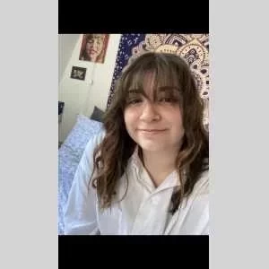 Léa , babysitter à Longuenesse