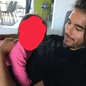 Shun , babysitter à Saint Ay