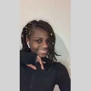 Delphine lagrâce , babysitter à Savigny sur Orge