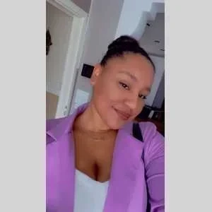 Shaineze, babysitter à Beuvrages