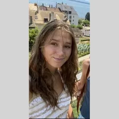 Marie , babysitter à Fontenay le Fleury