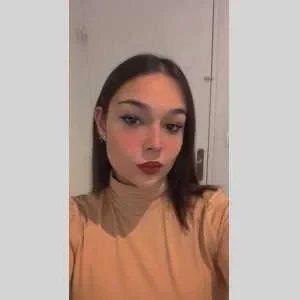 Emeline, babysitter à Nantes