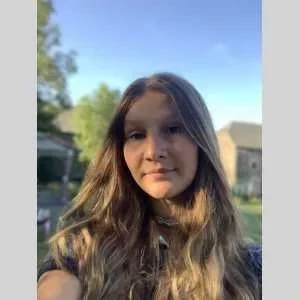 Amandine , babysitter à Saint Flour