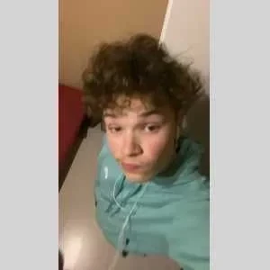 Jason, babysitter à Aiffres