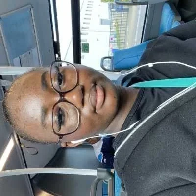 Dorcas, babysitter à Poissy