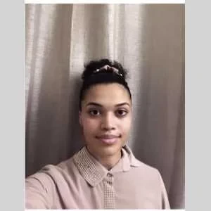 Emma, babysitter à Meulan en Yvelines