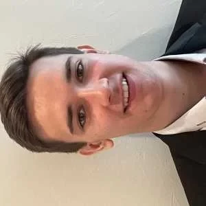 Valentin , babysitter à Caluire et Cuire