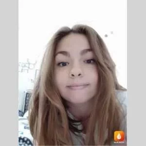 Emilie, babysitter à Courchelettes