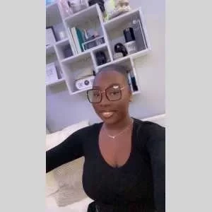 Maria , babysitter à Saint Denis