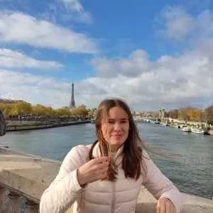 Méline, babysitter à La Chapelle Chaussee