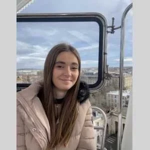 Célia, babysitter à Gruffy