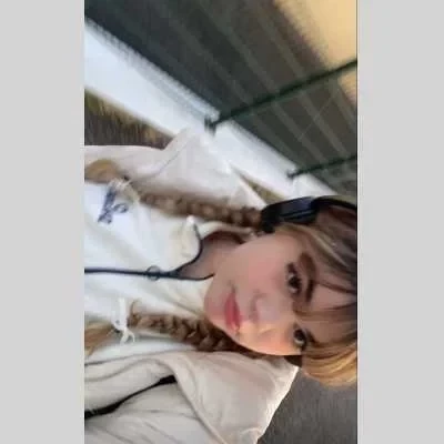 Alyssa, babysitter à Saint Genis Laval