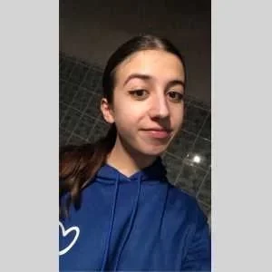 Justine, babysitter à Le Chay