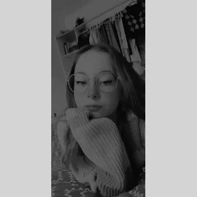 Marion, babysitter à Dole