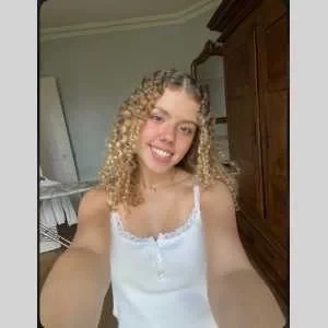 Louise, babysitter à Compiegne