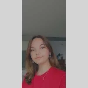 Amélie , babysitter à Aizenay