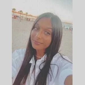 Shéryane , babysitter à Puteaux