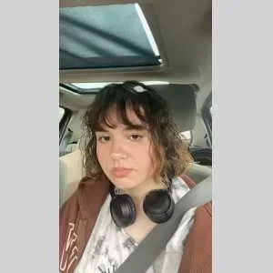 Eunice , babysitter à Marck