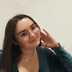 Stella, babysitter à Gueret