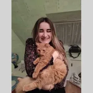 Agathe, babysitter à Lanester