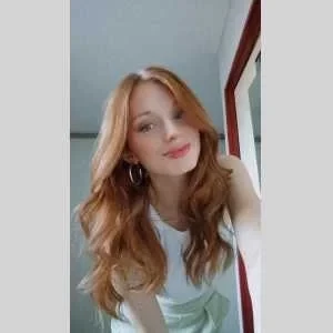 Elisa, babysitter à Mont Saint Aignan