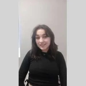 Eloïse , babysitter à Langueux