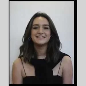 Ornella , babysitter à Avranches