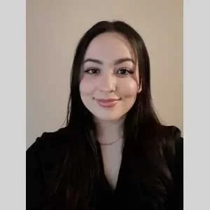 Yasmine baya, babysitter à Bonneuil sur Marne