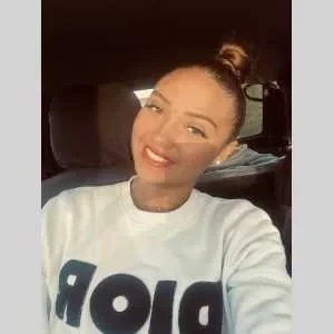 Noëmy, babysitter à Auchy les Mines