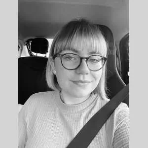 Elia, babysitter à Vanxains