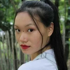 Cléo , babysitter à Valence