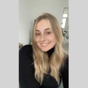 Marion, babysitter à Thourotte