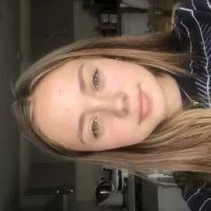 Oriane, babysitter à Fontenay le Comte