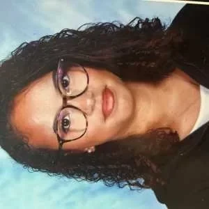 Shana, babysitter à Cesson