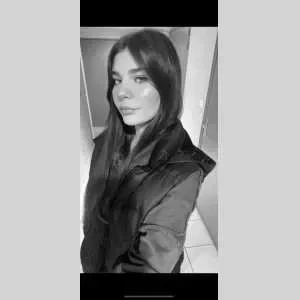 Leila, babysitter à Oullins