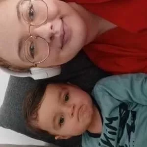 Léa, babysitter à Pont sur Yonne