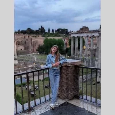 Olga, babysitter à Chaville