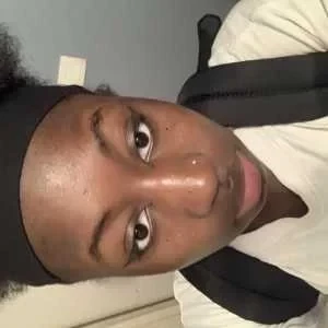 Djenaba, babysitter à Fresnes