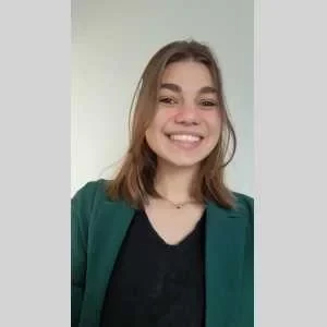 Alyssia, babysitter à Saint Cyprien