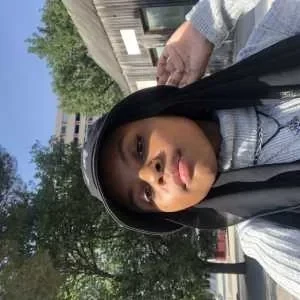 Annie, babysitter à Marseille