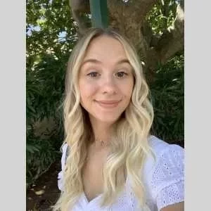 Natacha, babysitter à La Garde