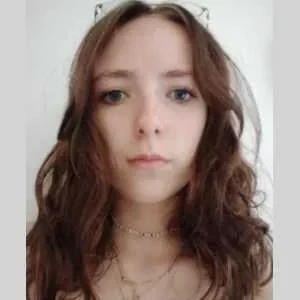 Eva , babysitter à Hambers