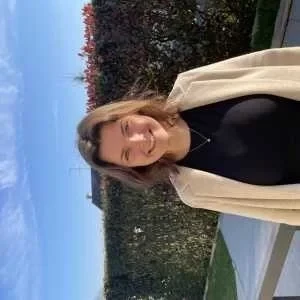 Clara, babysitter à Bonchamp les Laval