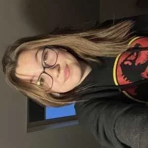 Anaïs , babysitter à Les Mureaux