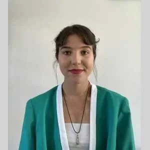 Louise, babysitter à Grabels