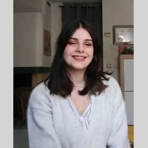 Elya, babysitter à Pignan