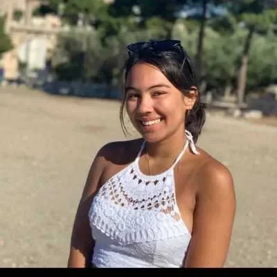 Noémy , babysitter à Cauville sur Mer