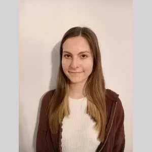 Valentine, babysitter à Angers